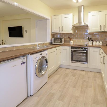 Beside The Sea - In Town Apartment Ландъндо Екстериор снимка
